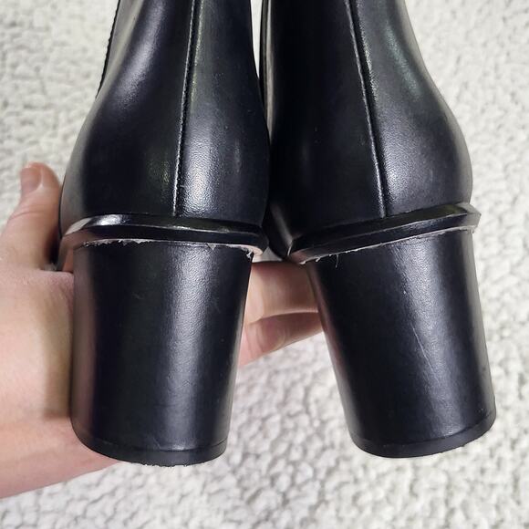 Tory Burch Brooke Stamped Heel Leather Bootie Womens SIZE 9 - Picture 4 of 6